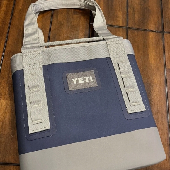 YETI Camino 20 Carryall Tote Bag- Navy-new - Picture 2 of 4